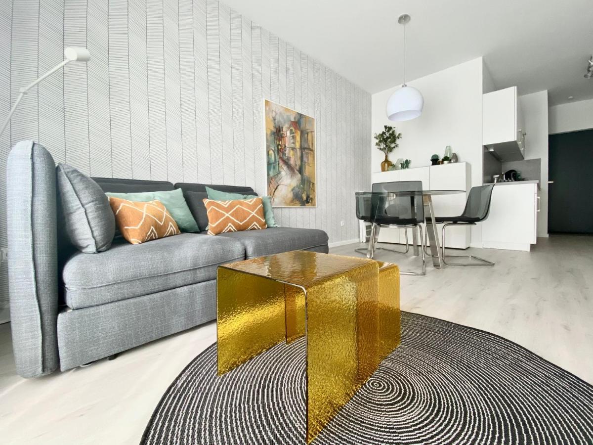 Modernes Apartment, Terrasse Und Garten Am Lilienthalpark Im Suedwesten Berlins Dış mekan fotoğraf