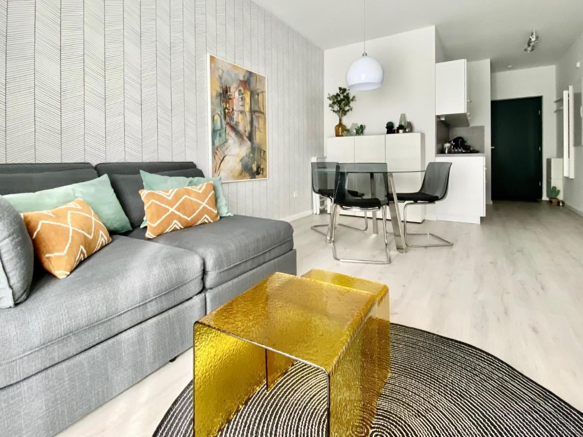 Modernes Apartment, Terrasse Und Garten Am Lilienthalpark Im Suedwesten Berlins Dış mekan fotoğraf