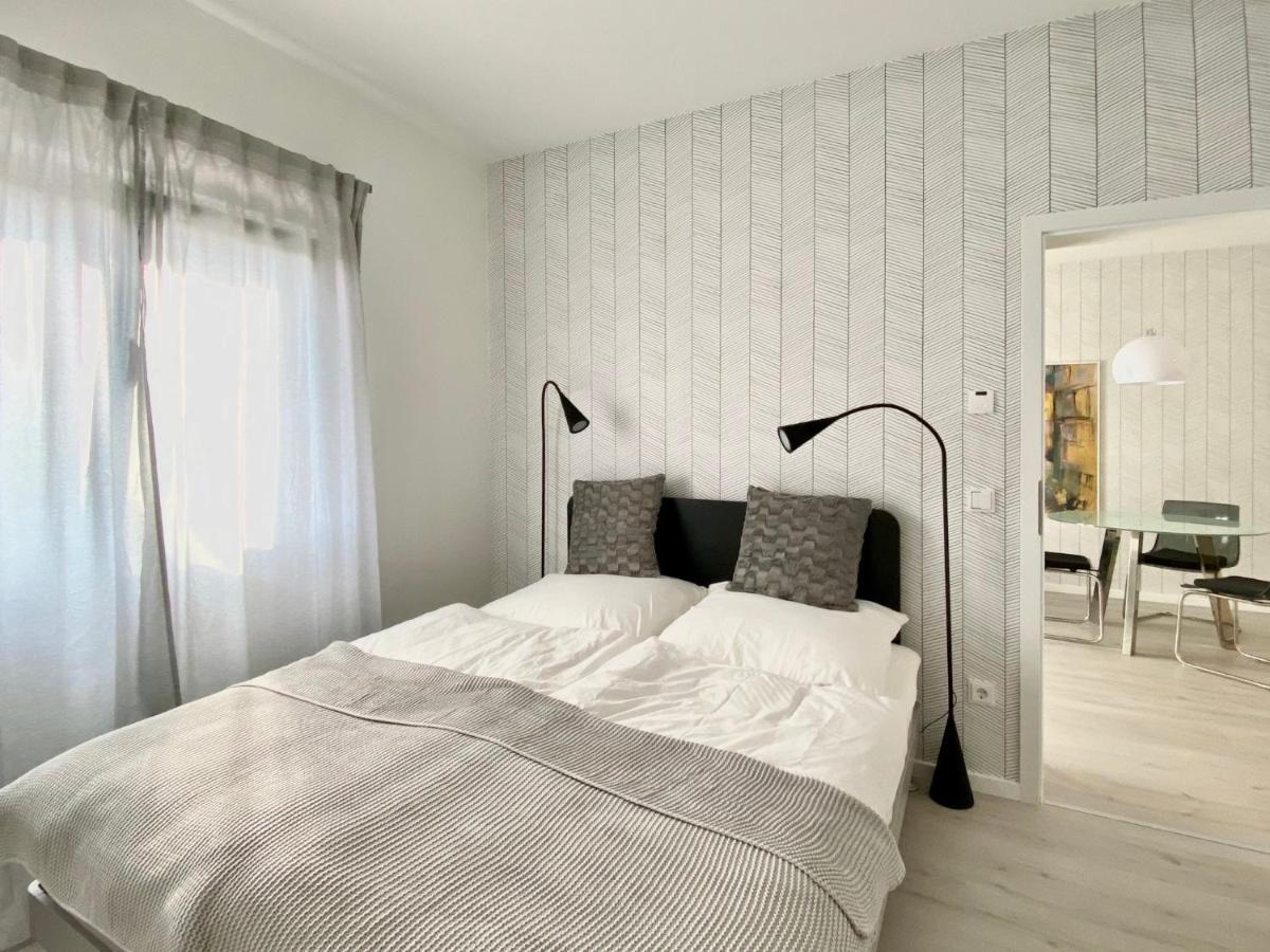Modernes Apartment, Terrasse Und Garten Am Lilienthalpark Im Suedwesten Berlins Dış mekan fotoğraf