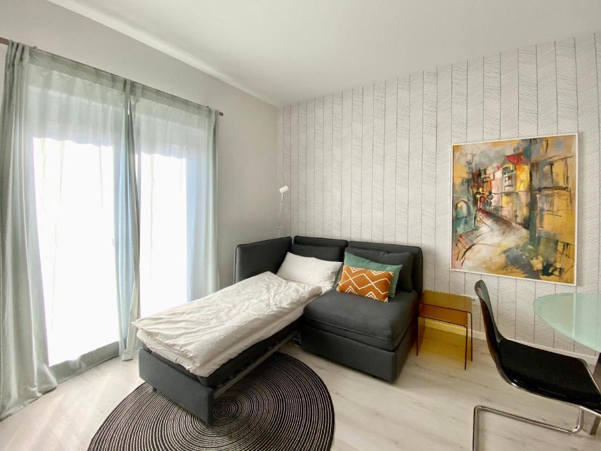 Modernes Apartment, Terrasse Und Garten Am Lilienthalpark Im Suedwesten Berlins Dış mekan fotoğraf